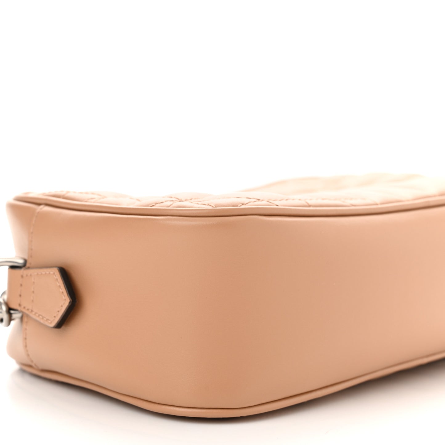 Calfskin Matelasse Aria Small GG Marmont Chain Shoulder Bag Camelia