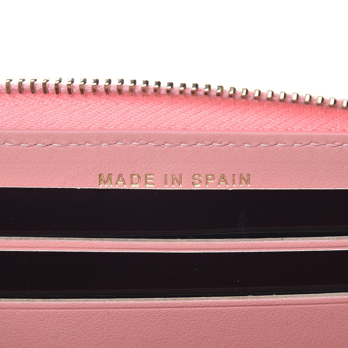 Caviar Chevron Quilted Small Zip Around Wallet Pink
