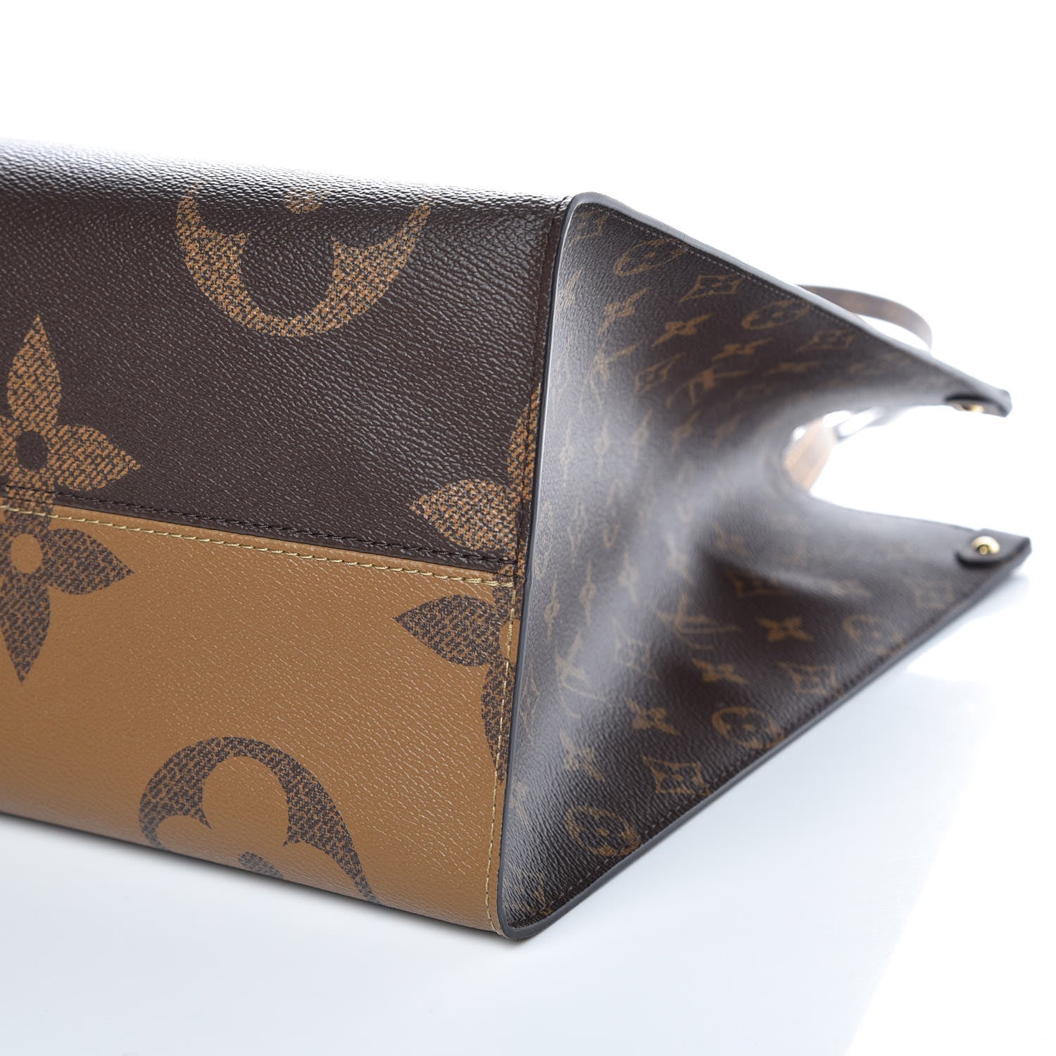 Louis Vuitton Reverse Monogram Giant Onthego GM 9 of 9