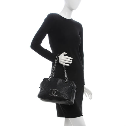 Chanel Calfskin Small Diamond Stitch Tote Black 2 of 7