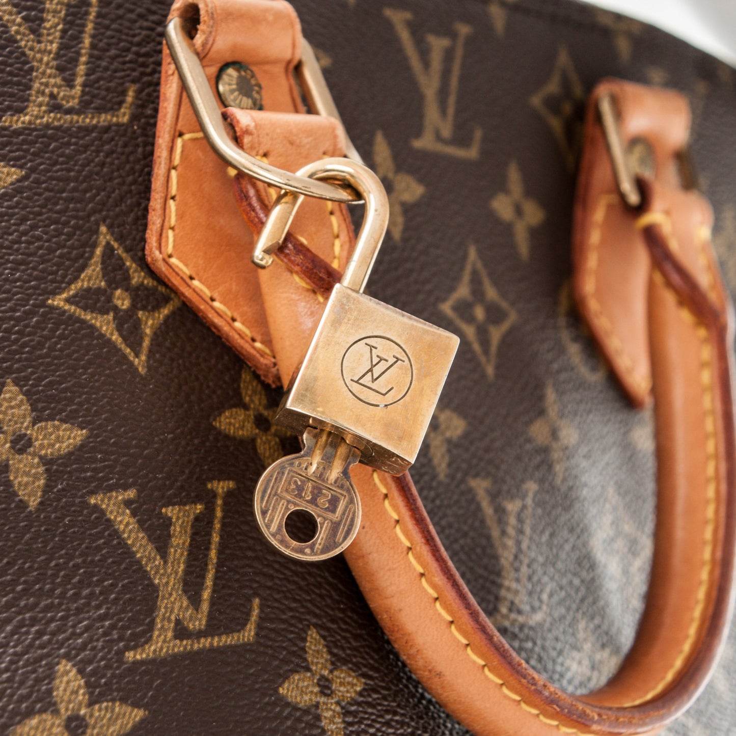 Monogram Alma PM