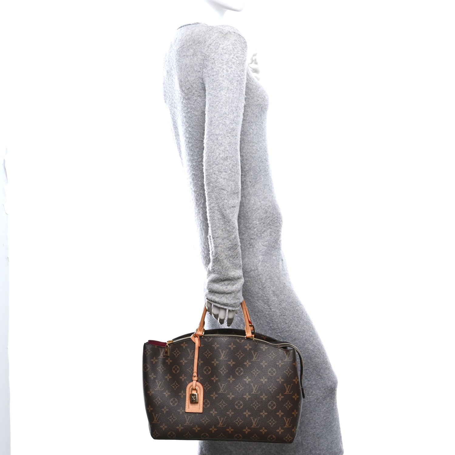 Louis Vuitton Monogram Grand Palais 2 of 17