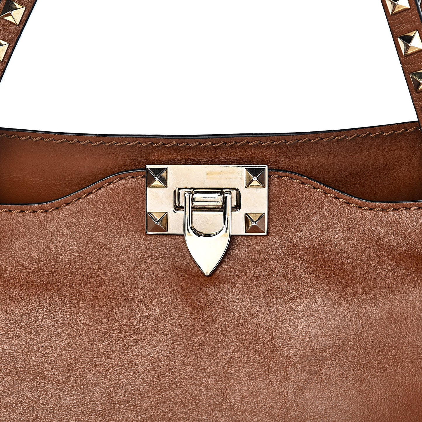 Vitello Medium Rockstud Tote Camel
