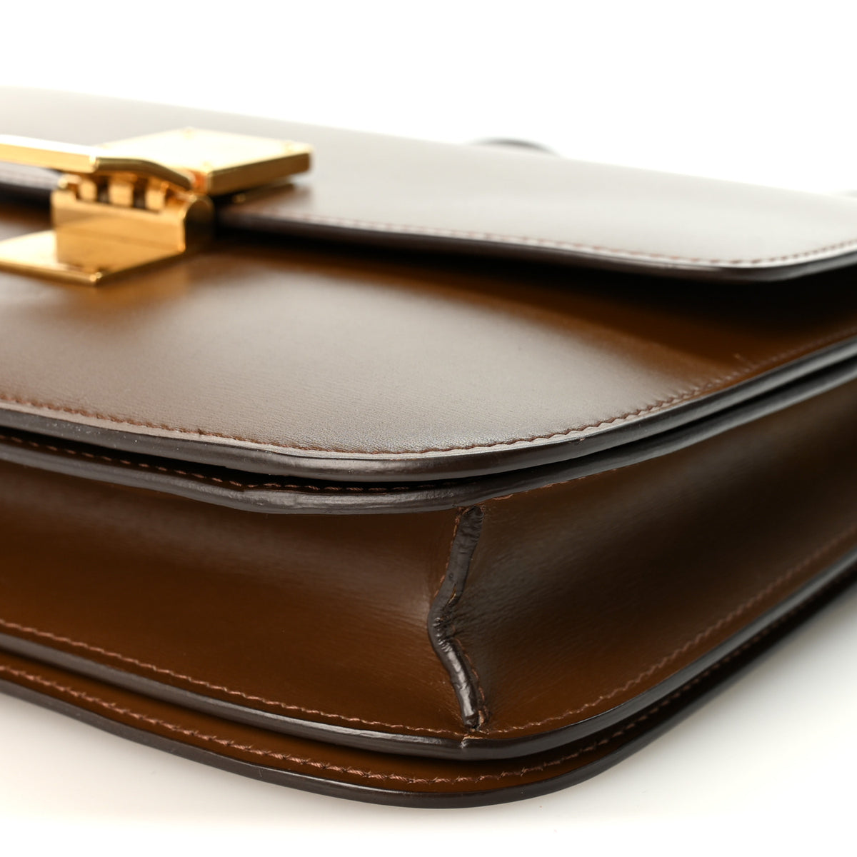 Box Calfskin Medium Classic Box Flap Bag Camel