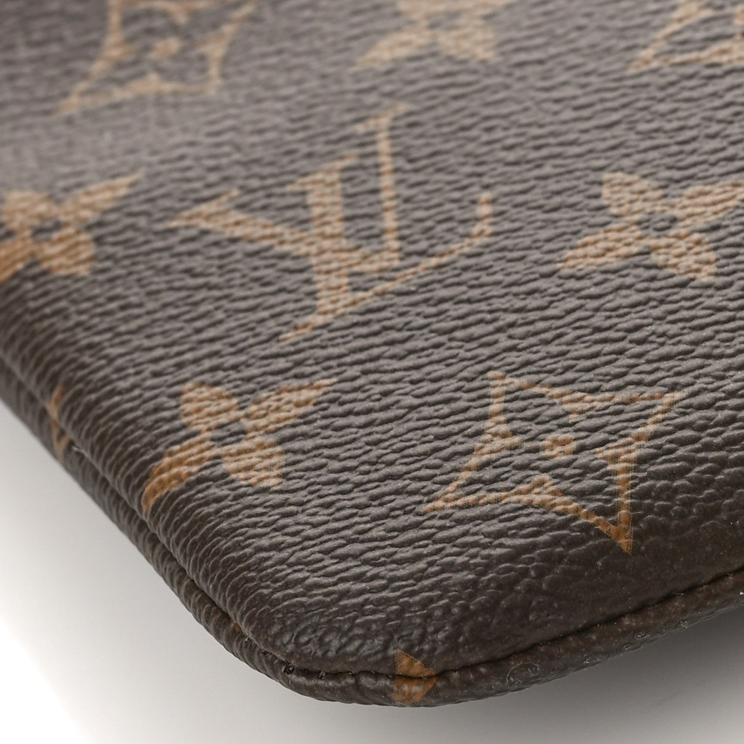 Louis Vuitton Monogram Daily Pouch Rose Poudre 7 of 8