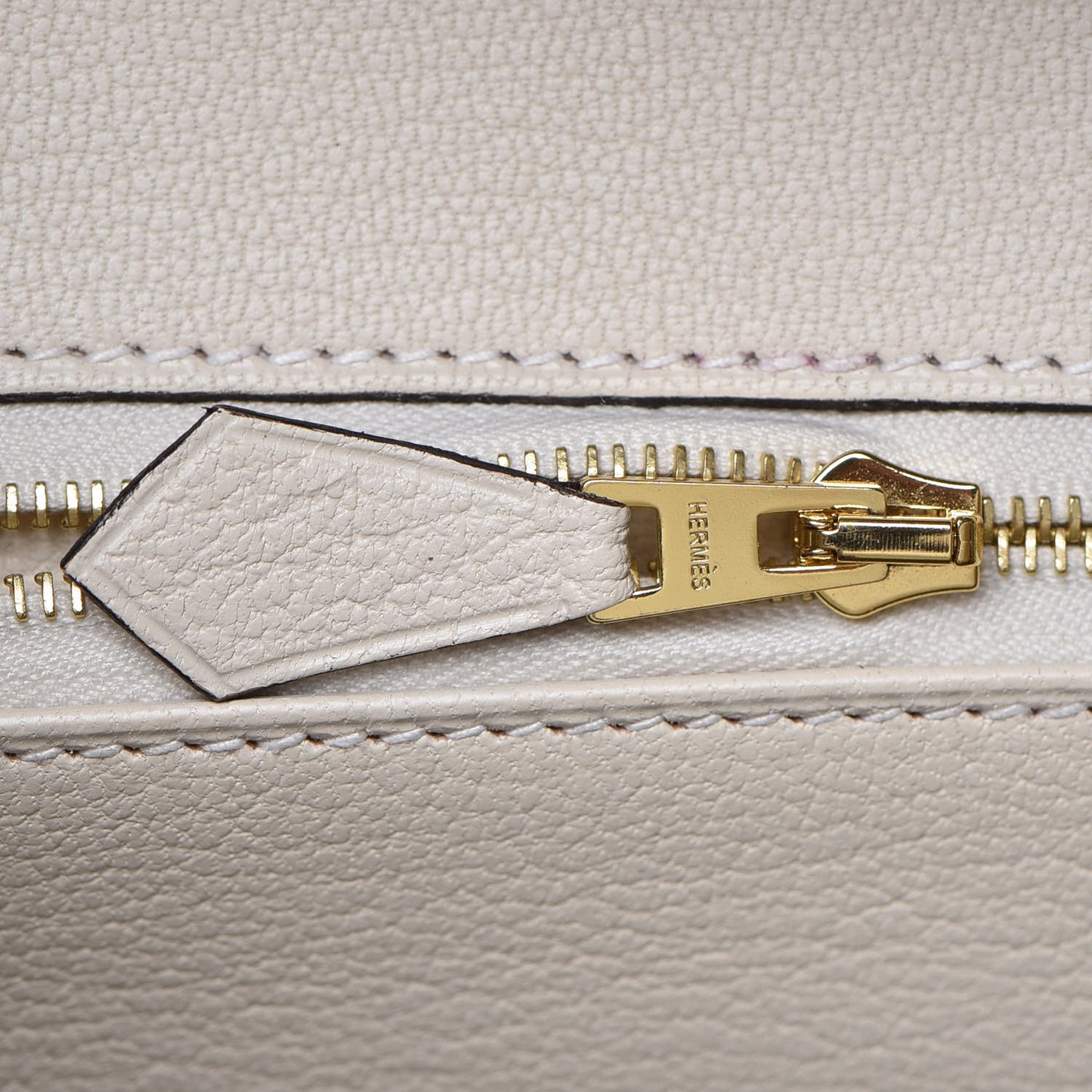 Epsom Horseshoe Birkin 30 Trench Craie