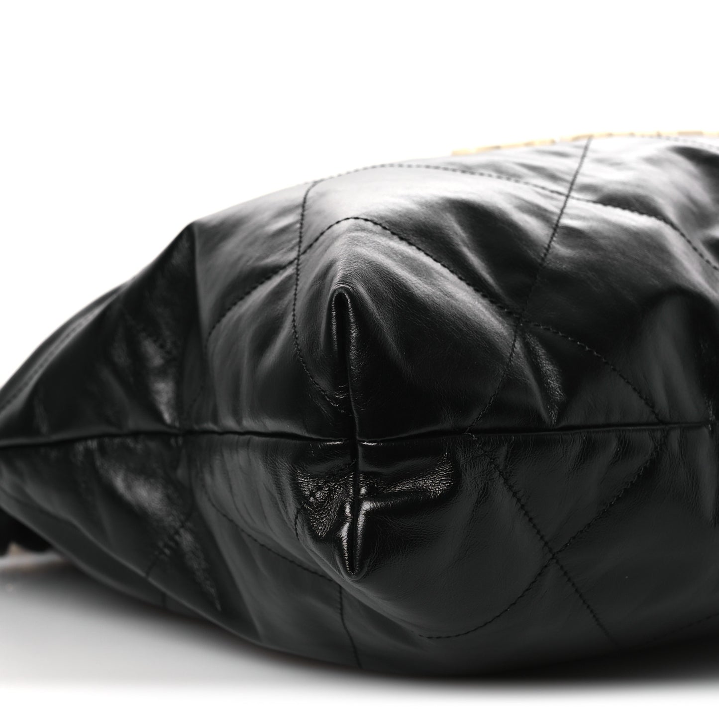 Shiny Calfskin Quilted Chanel 22 Black White