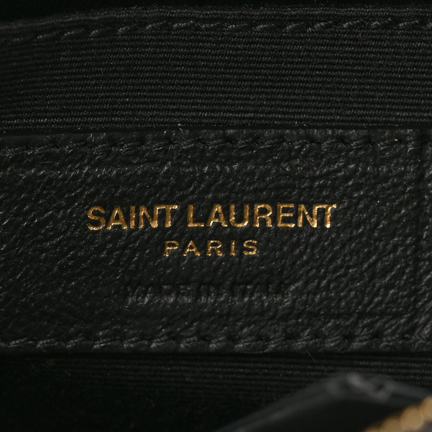 Saint Laurent Grain De Poudre Matelasse Chevron Quilted Round Vinyle Camera Bag Black 6 of 12