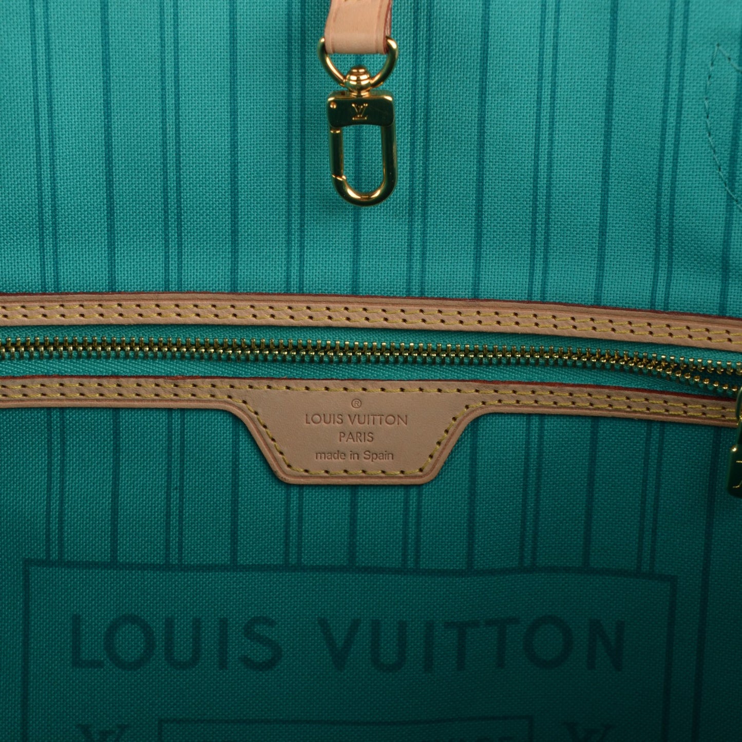 Monogram V Neverfull MM Turquoise