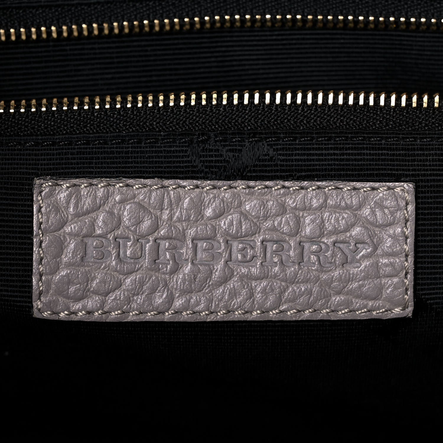 Burberry Signature Grain Medium Clifton Bag Grey 5 of 9