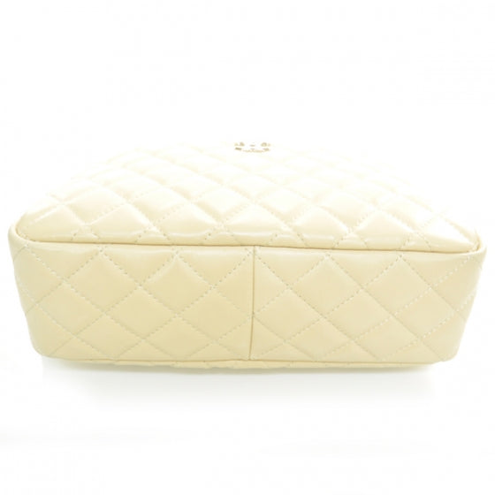 Lambskin Quilted Large Camera Case Beige Clair