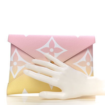 Louis Vuitton Monogram Giant By The Pool Kirigami Pochette Set 3 of 18