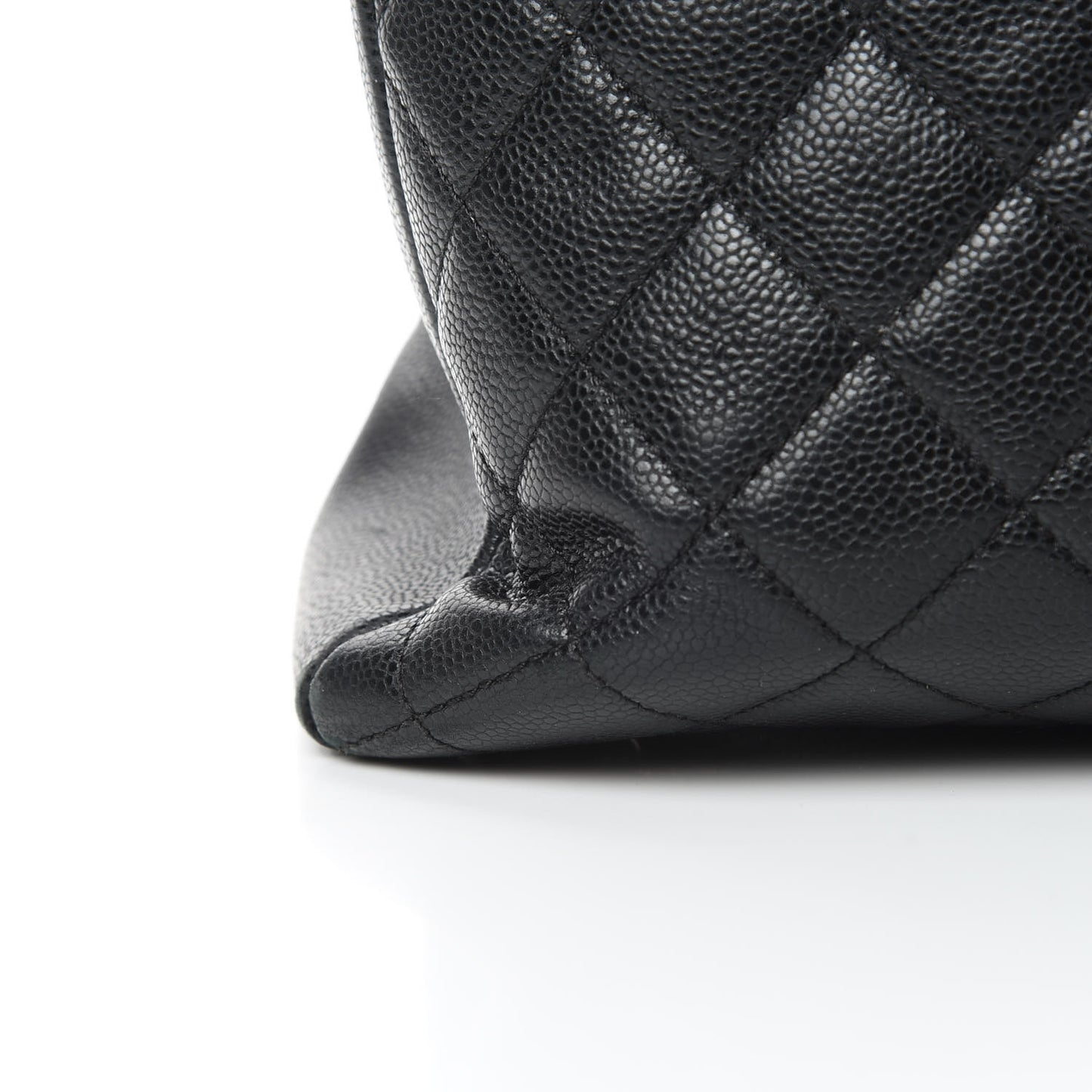 Caviar Quilted XL Grand Shopping Tote GST Black