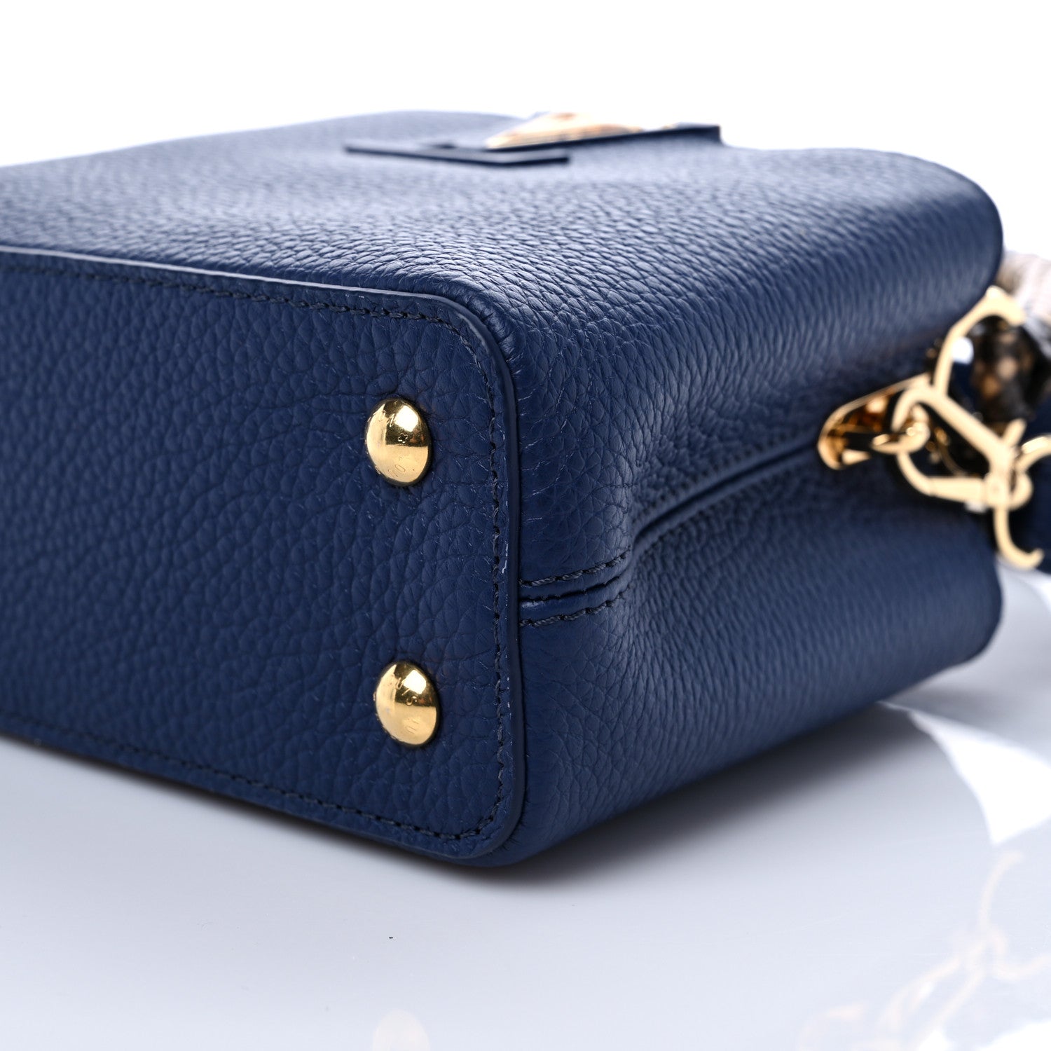 Louis Vuitton Taurillon Python Capucines Mini 8 of 8