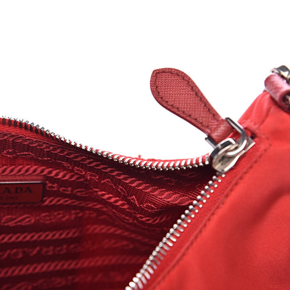 Prada Nylon Re-Edition 2005 Shoulder Bag Rosso 7 of 11