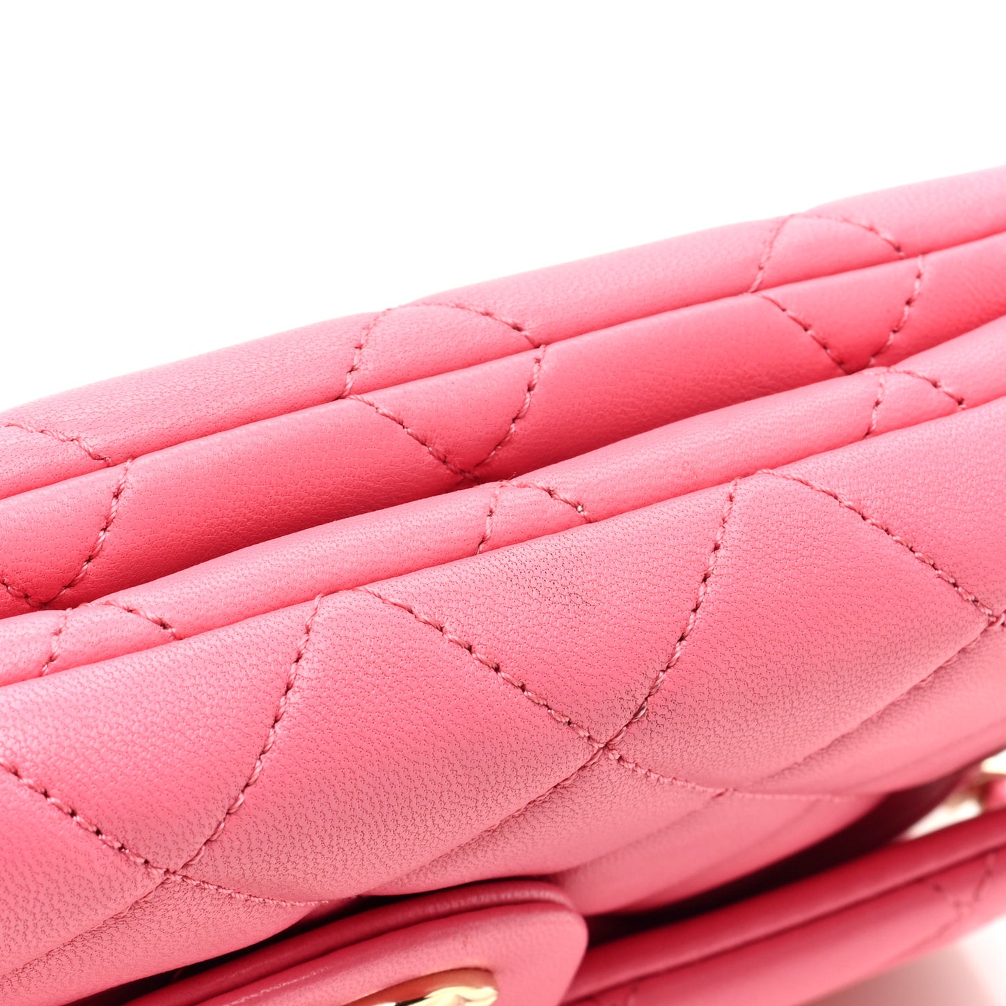 Lambskin Quilted CC Pocket Clutch With Chain Pink