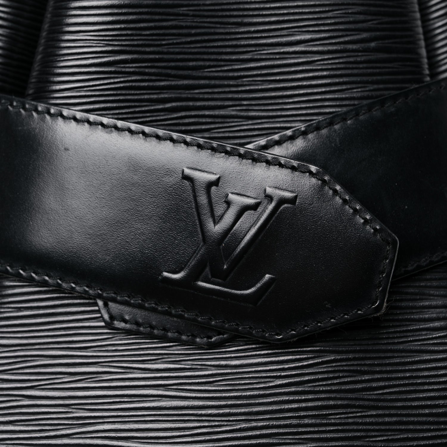 Louis Vuitton Epi Sac D'Epaule Black 25 of 26