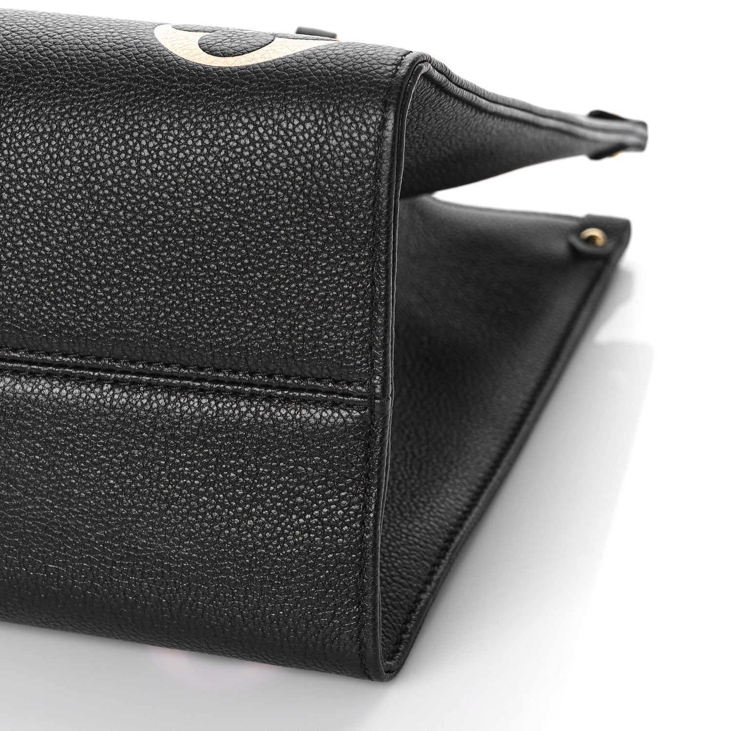 Louis Vuitton Empreinte Monogram Giant Onthego MM Black Beige 8 of 8