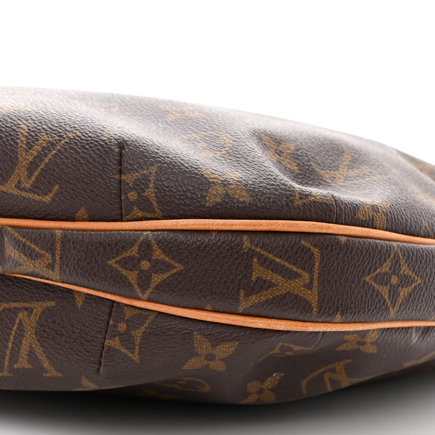 Monogram Croissant MM