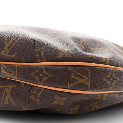 Louis Vuitton Monogram Croissant MM 18 of 18