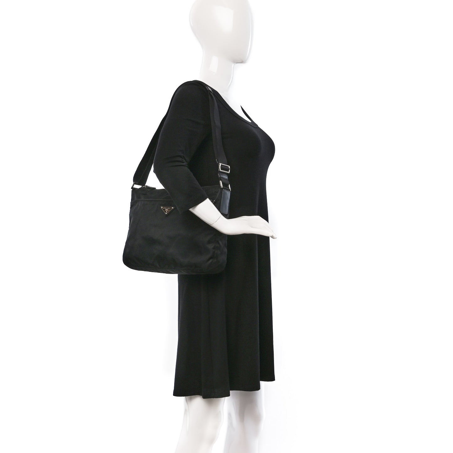 Nylon Messenger Bag Black