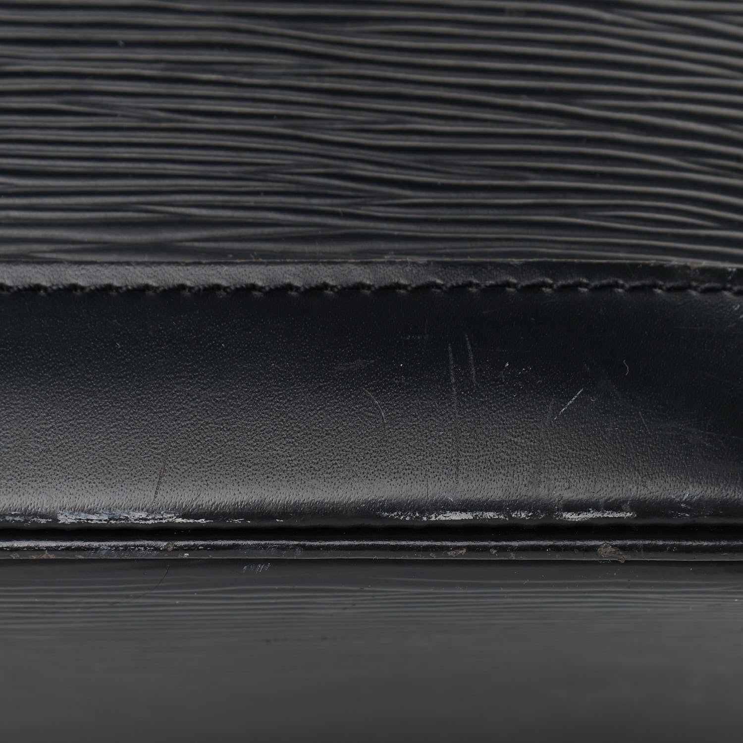 Louis Vuitton Epi Alma PM Black 13 of 17