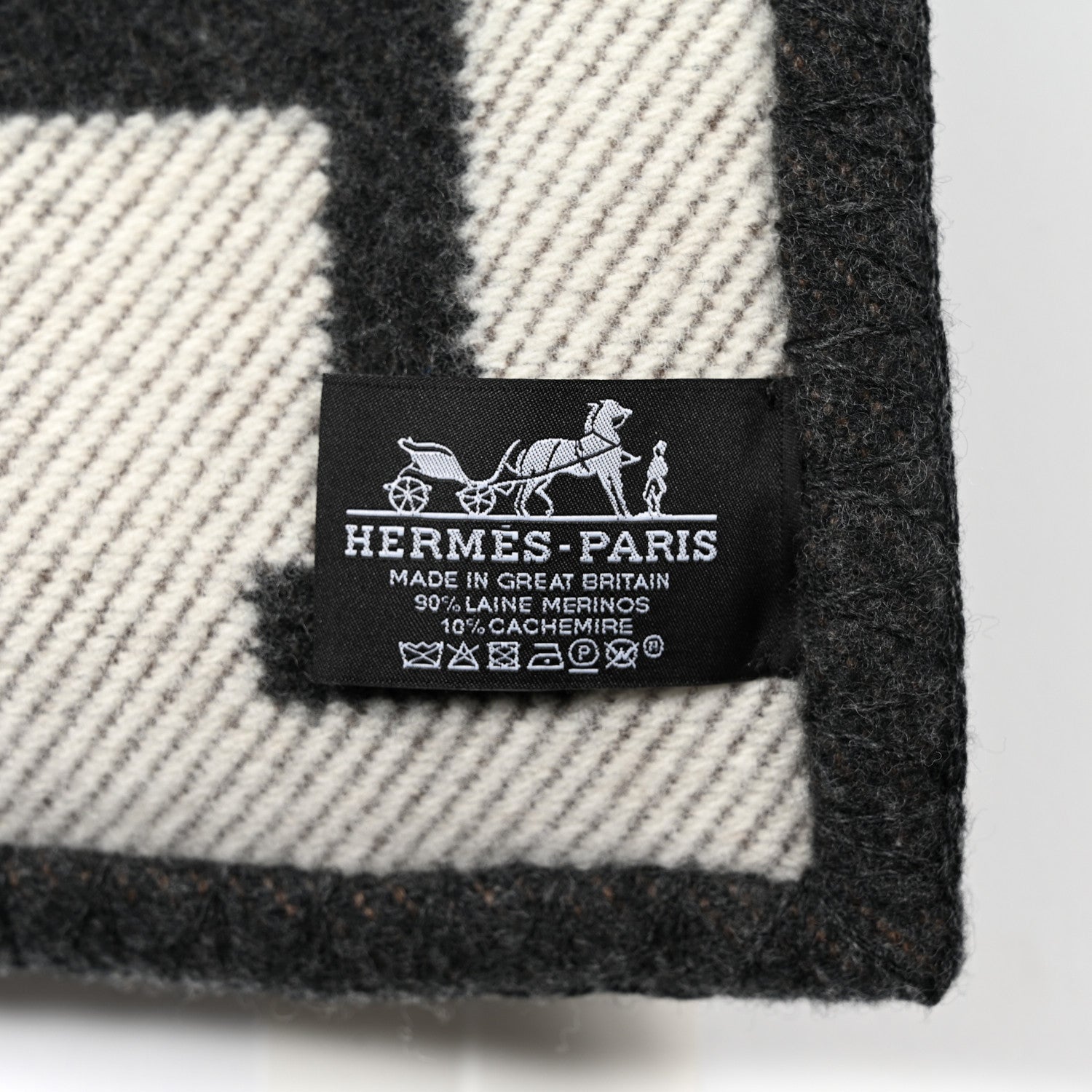 Hermes Wool Cashmere Avalon III Blanket Ecru Gris Fonce 3 of 3
