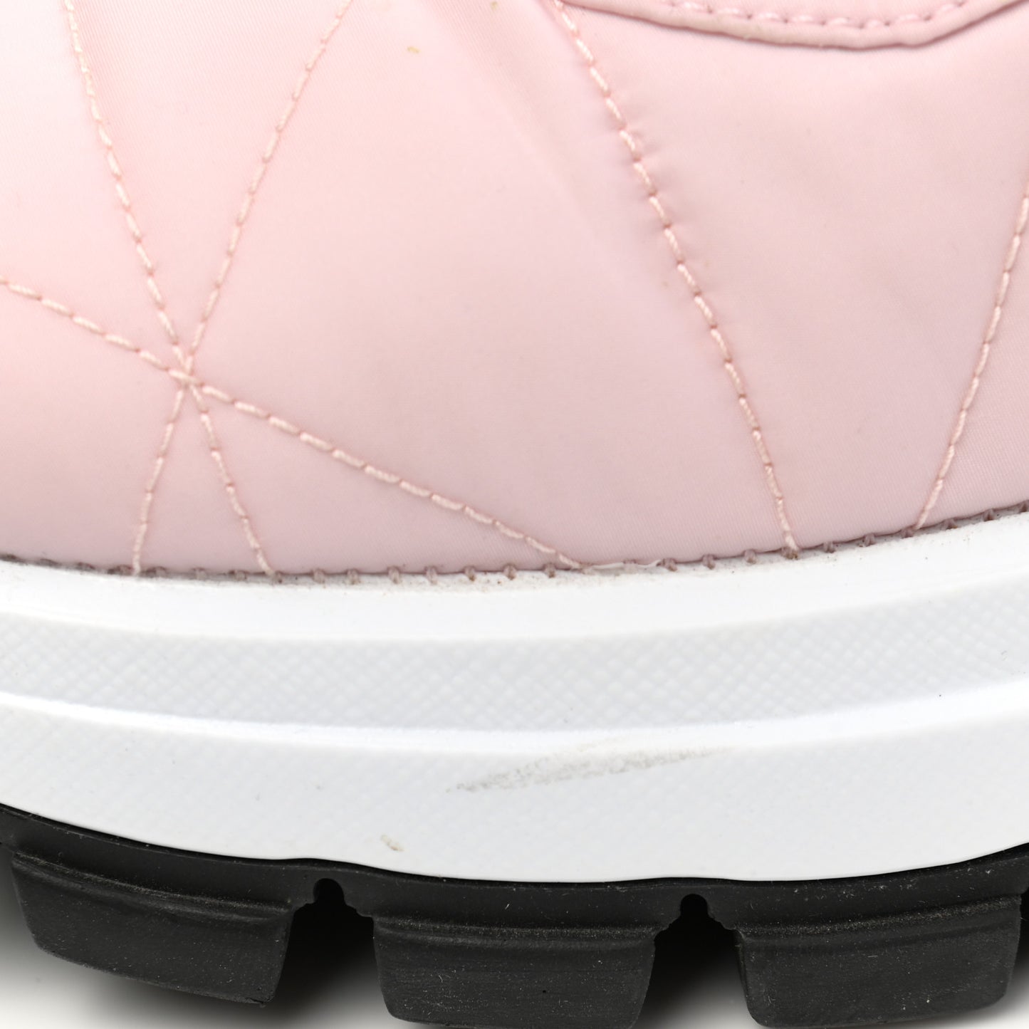 Re-Nylon Piuma Metal Triangle Logo Quilted 45mm Sneakers 37.5 Alabastro