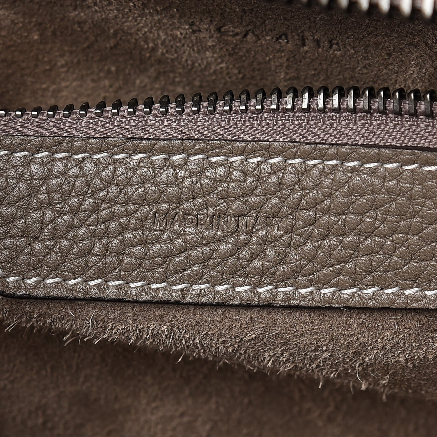 Drummed Calfskin Micro Luggage Souris