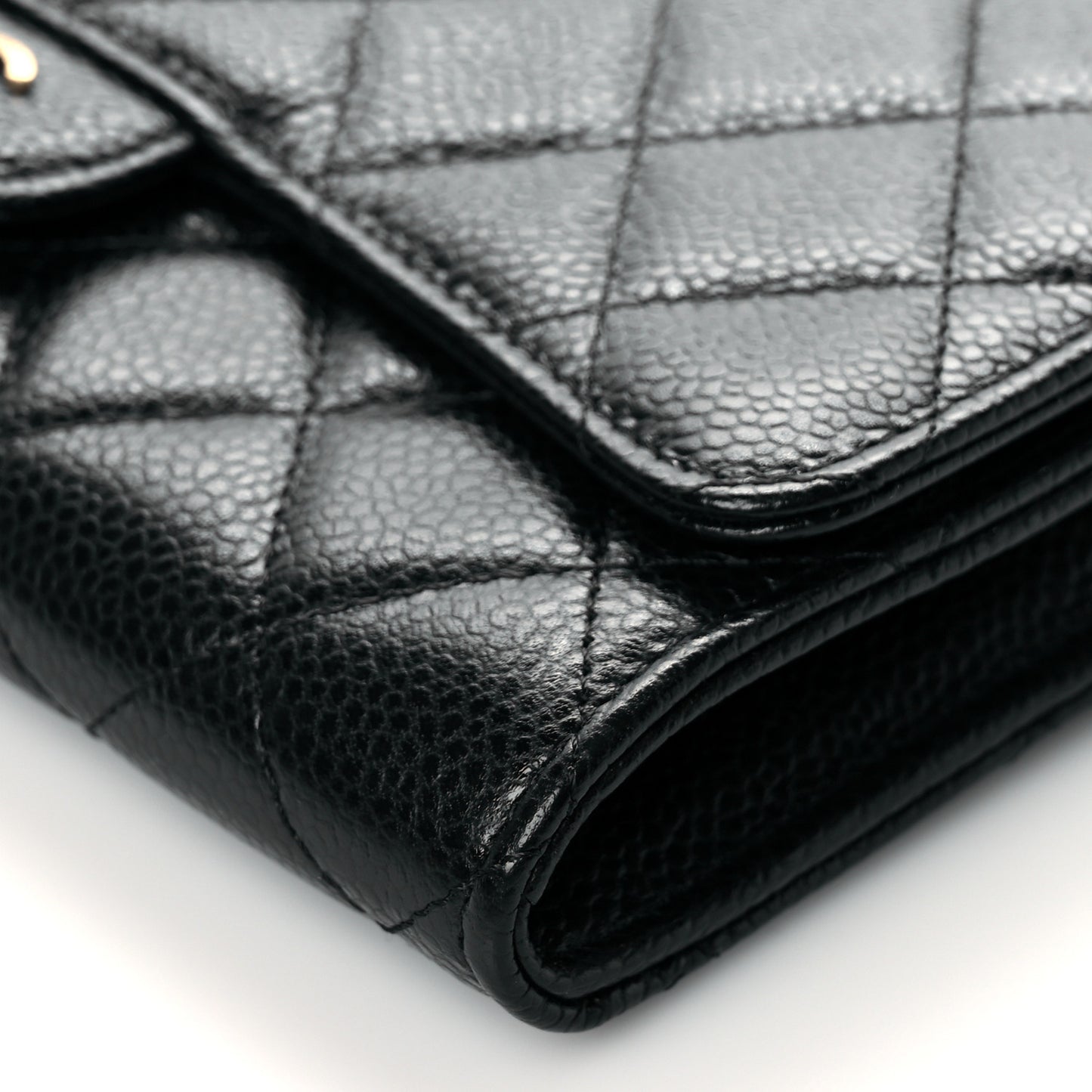 Caviar Quilted Wallet on Removable Chain Black