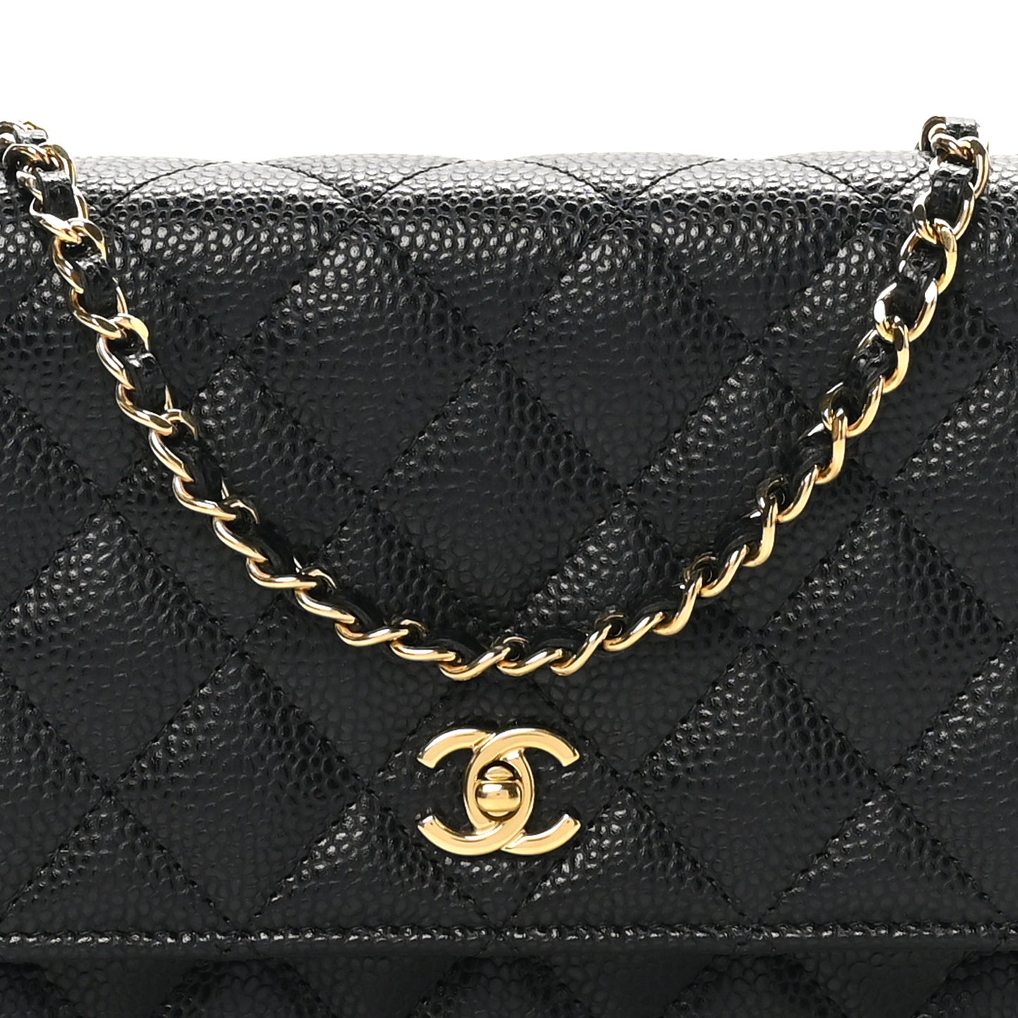 Caviar Quilted CC Turnlock Wallet On Chain Black