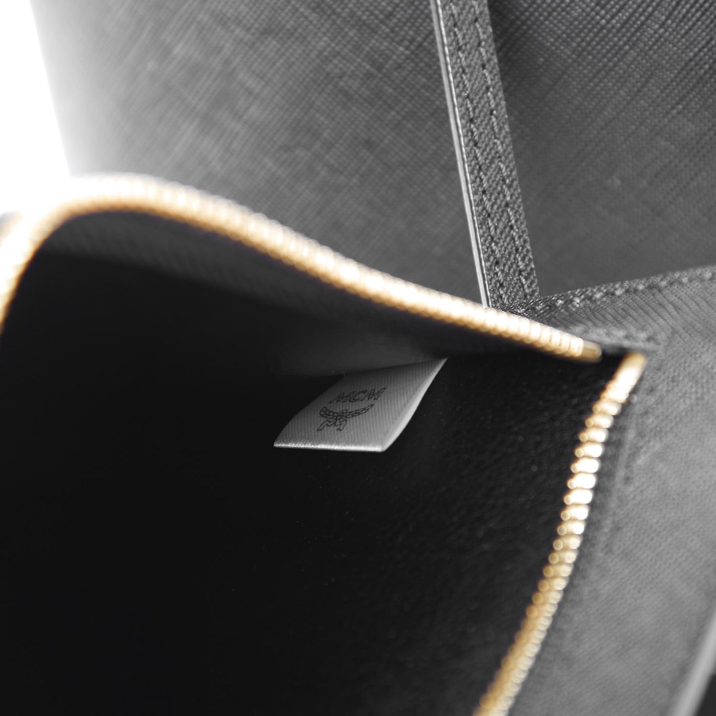 Saffiano Medium Project Tote Black