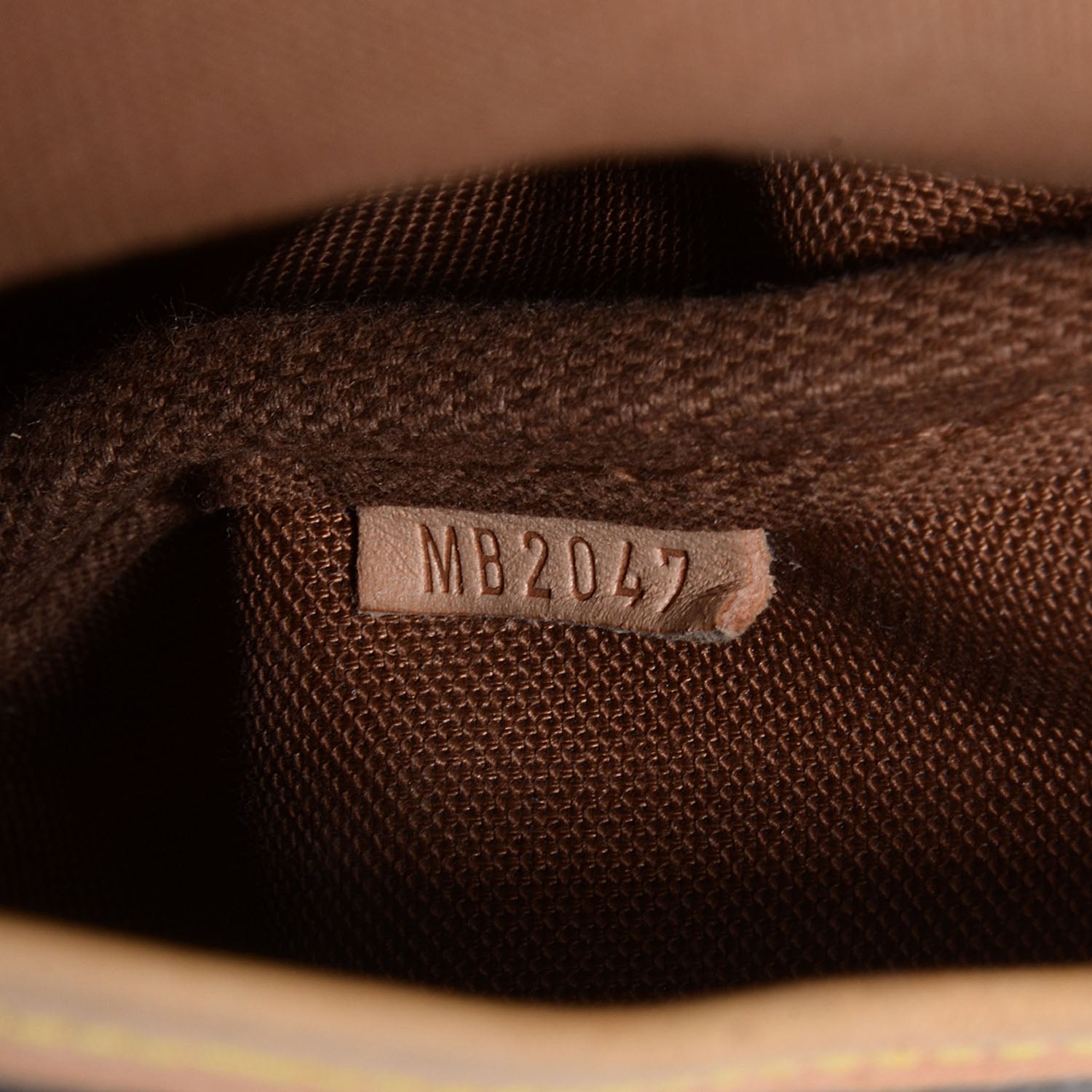 Louis Vuitton Monogram Saumur MM 6 of 7