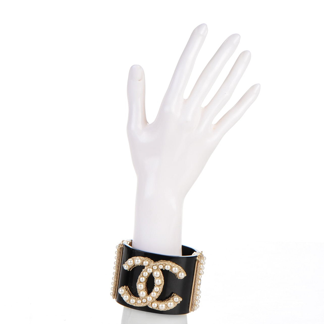 Resin Pearl CC Cuff Black