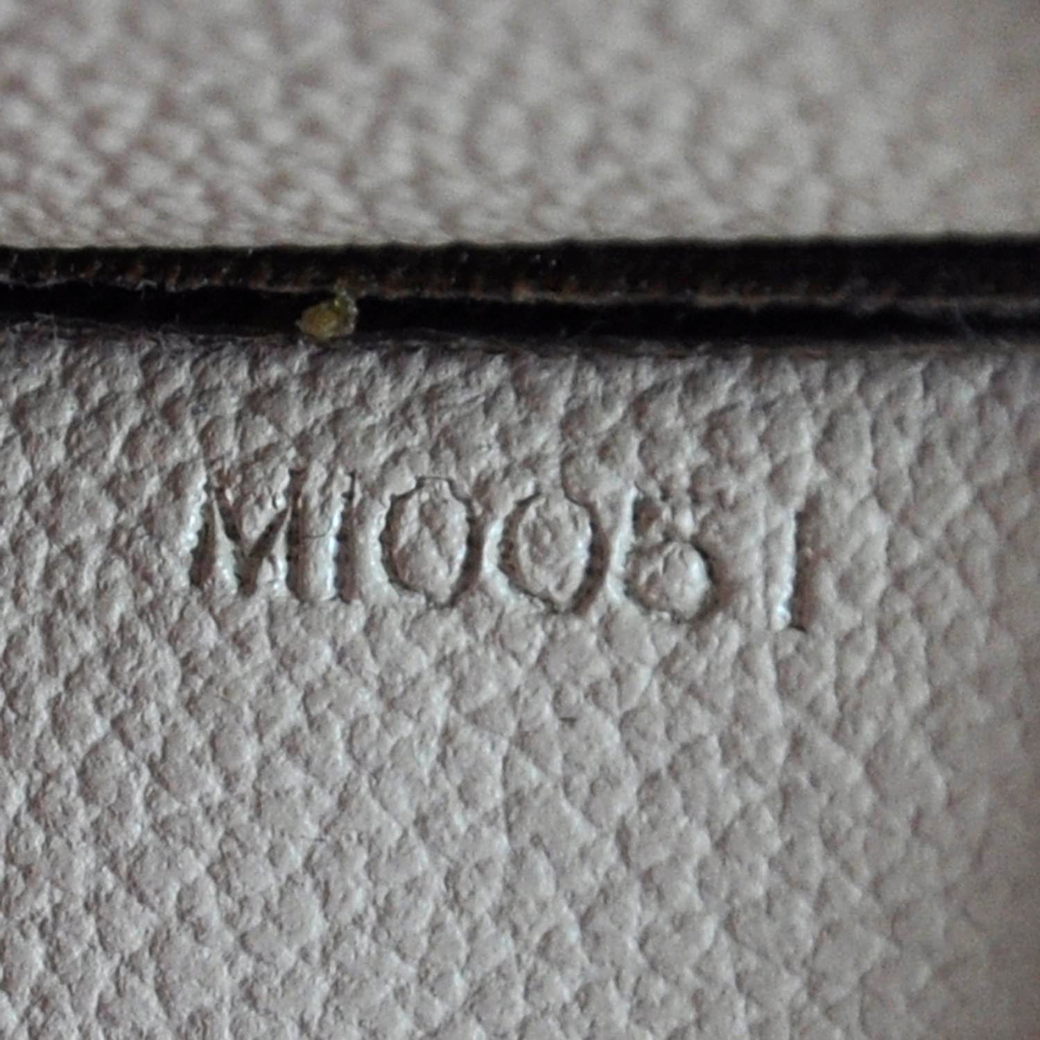 Louis Vuitton Monogram Sac Plat 9 of 10