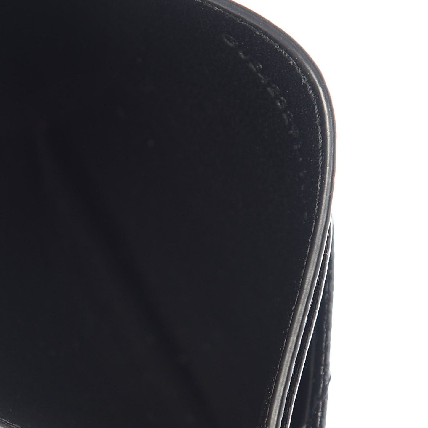 Grain De Poudre Matelasse Chevron Monogram Credit Card Case Black