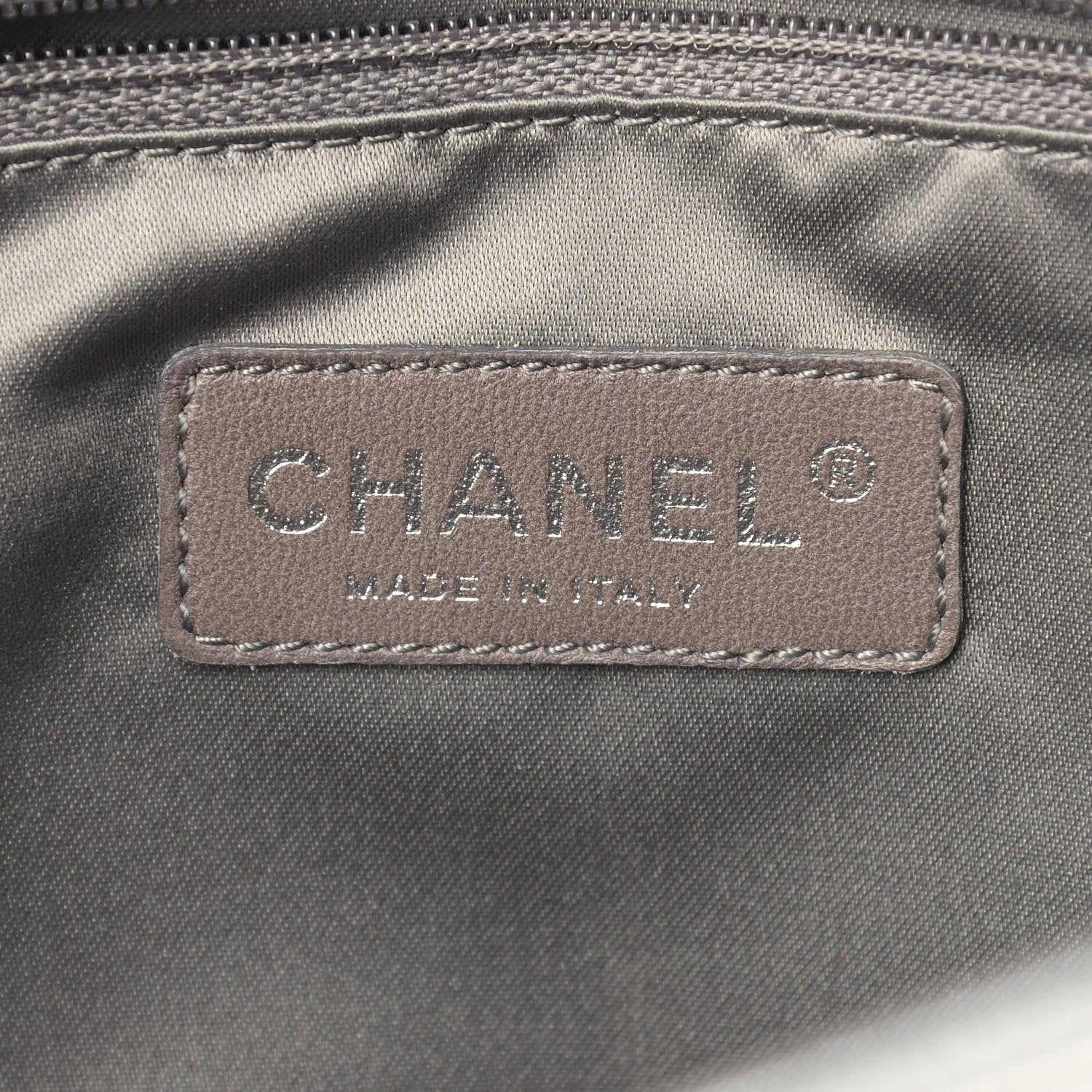 Chanel Vinyl Large Ice Cube Flap Silver 6 of 11
