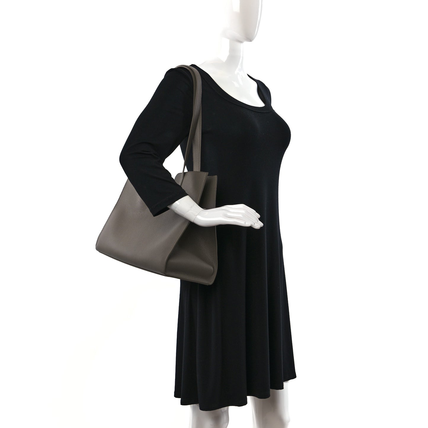 Grained Calfskin Cabas 16 Bag Smokey Taupe