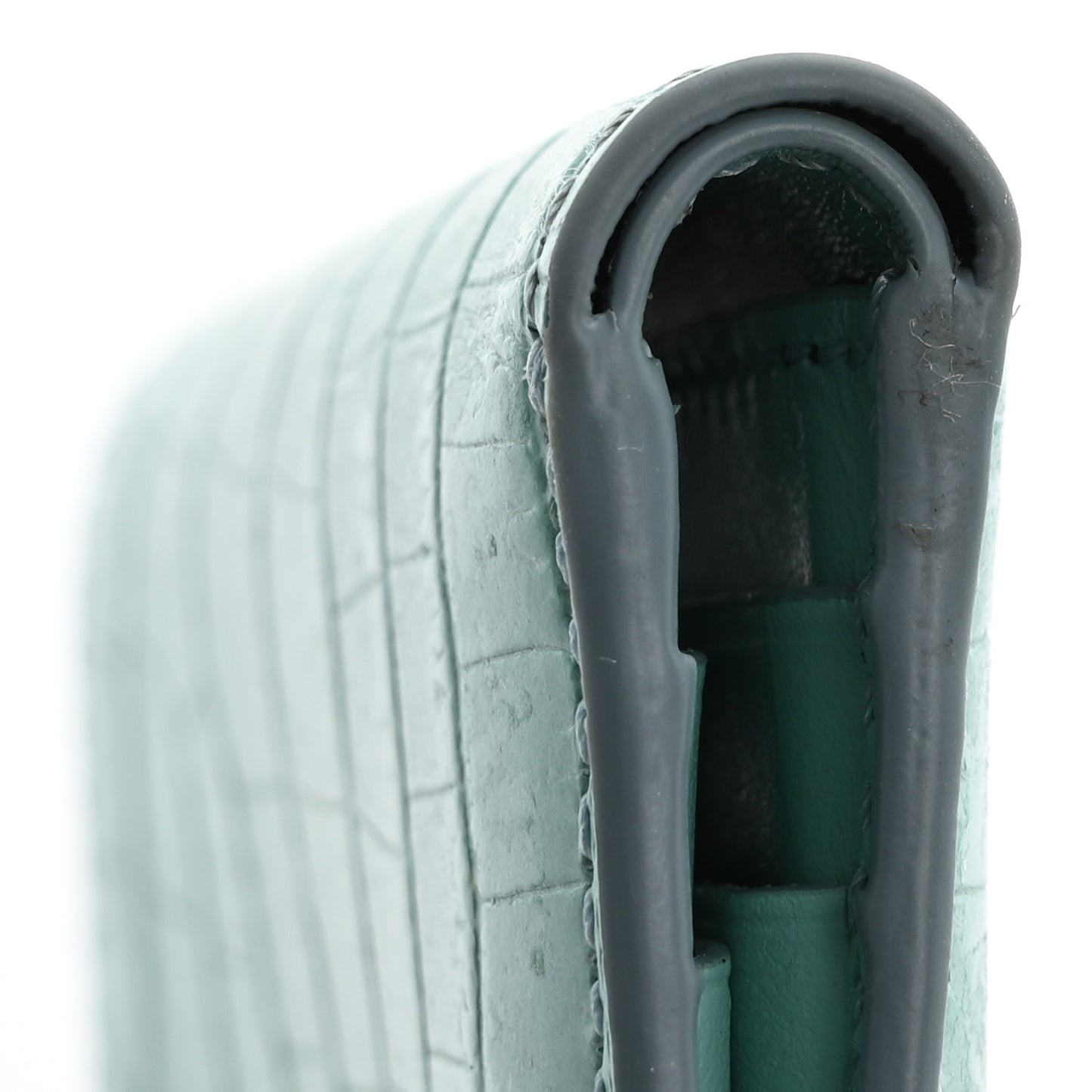 Calfskin Crocodile Embossed Bi-Fold Card Case Pastel Turquoise