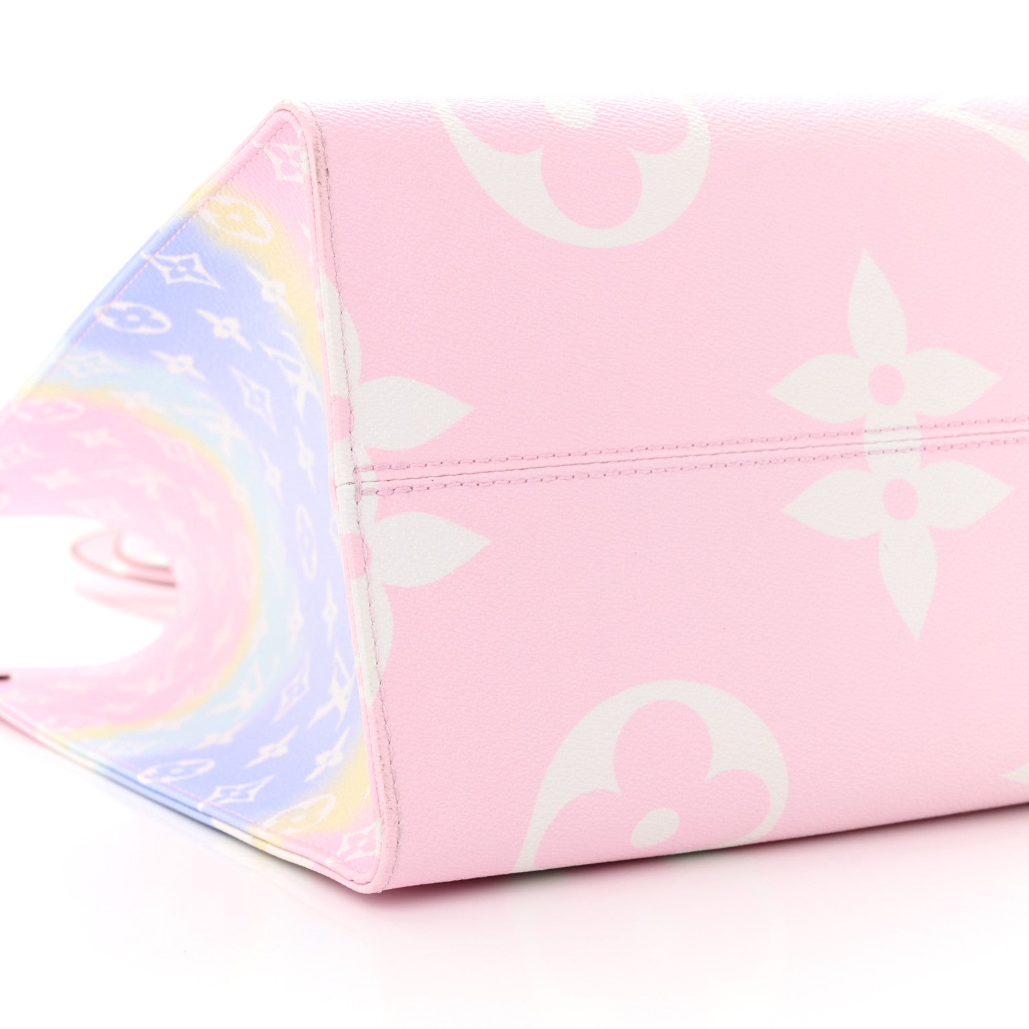 Louis Vuitton Monogram Escale Onthego GM Pastel 8 of 10