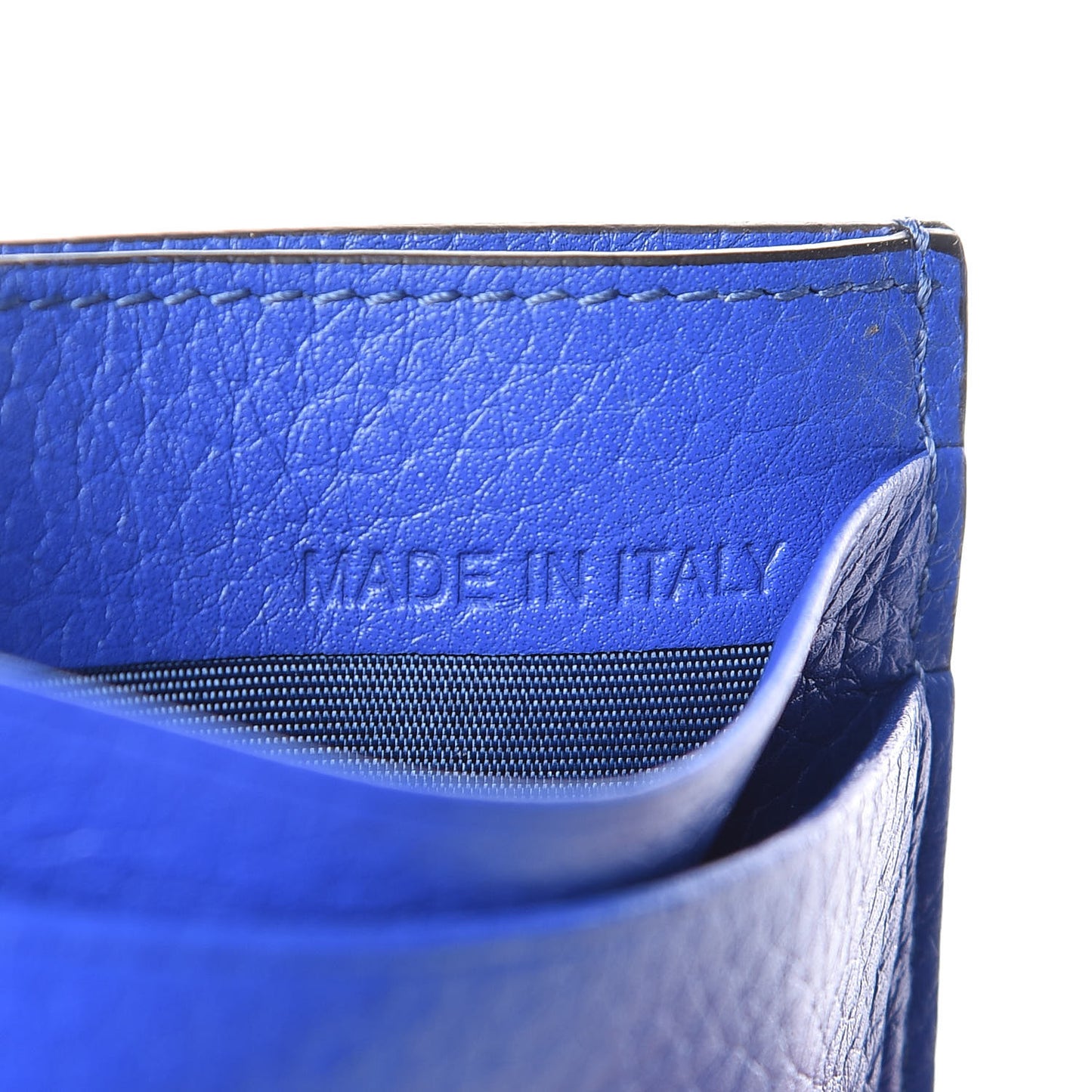 Pebbled Calfskin Rockstud Card Holder Acid Blue