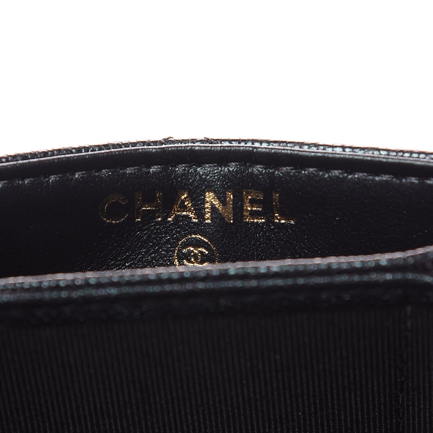 Iridescent Caviar Quilted Gusseted Card Holder Black