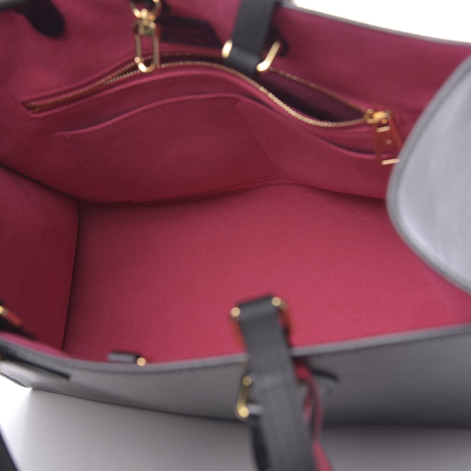 Louis Vuitton Epi Onthego MM Black 5 of 9