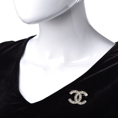Chanel Pearl Crystal Sparkling Pearls CC Brooch Gold 2 of 4