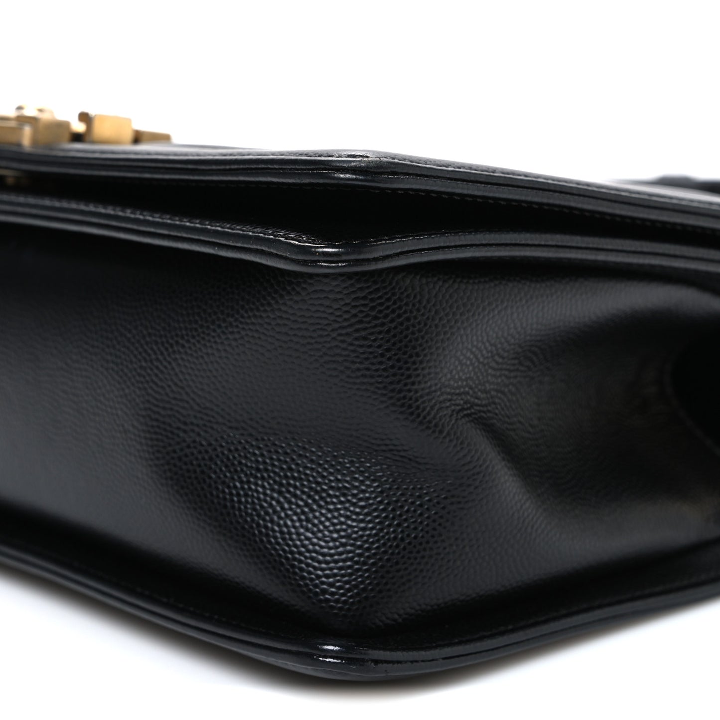 Caviar Quilted Medium Boy Flap Black