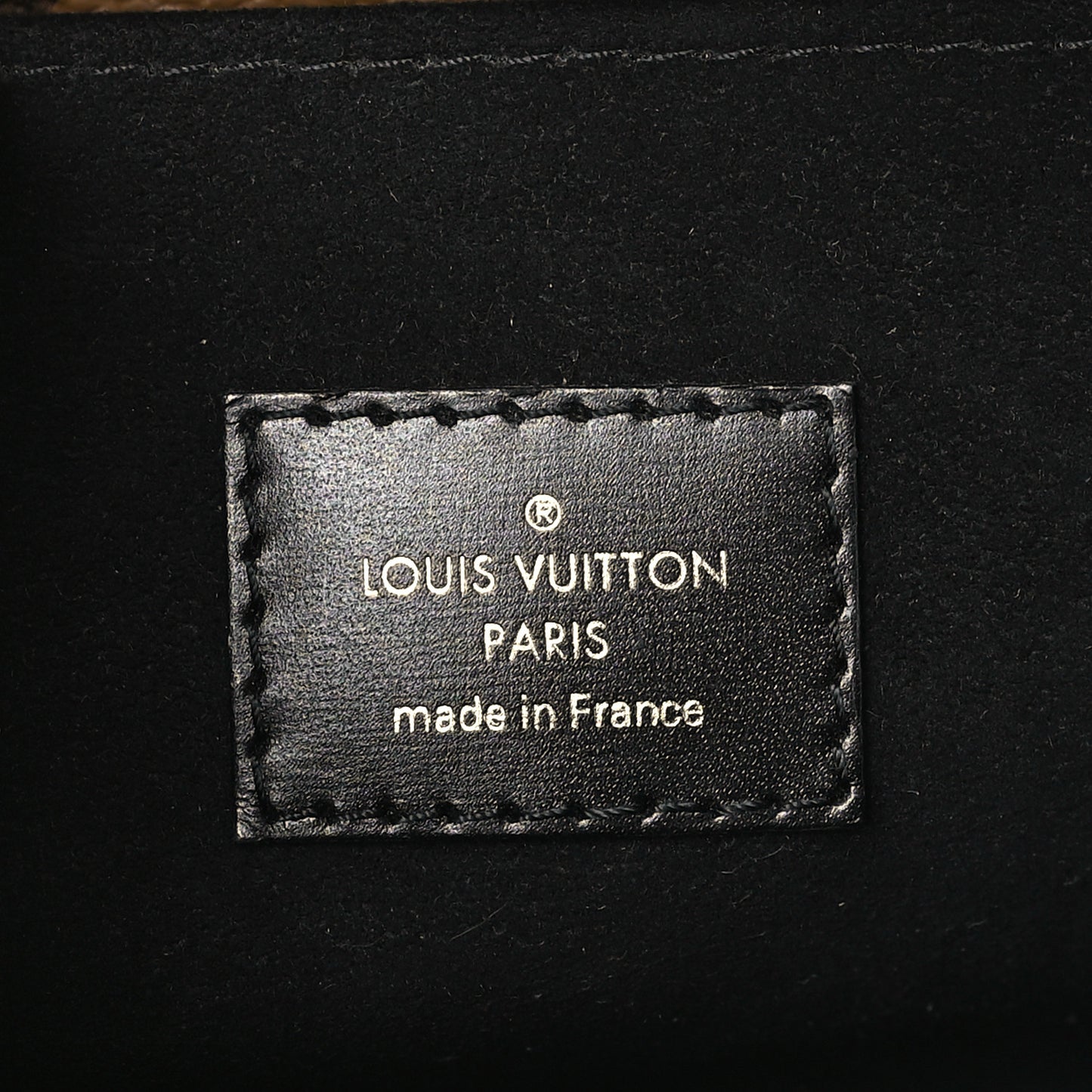 Reverse Monogram Pochette Metis