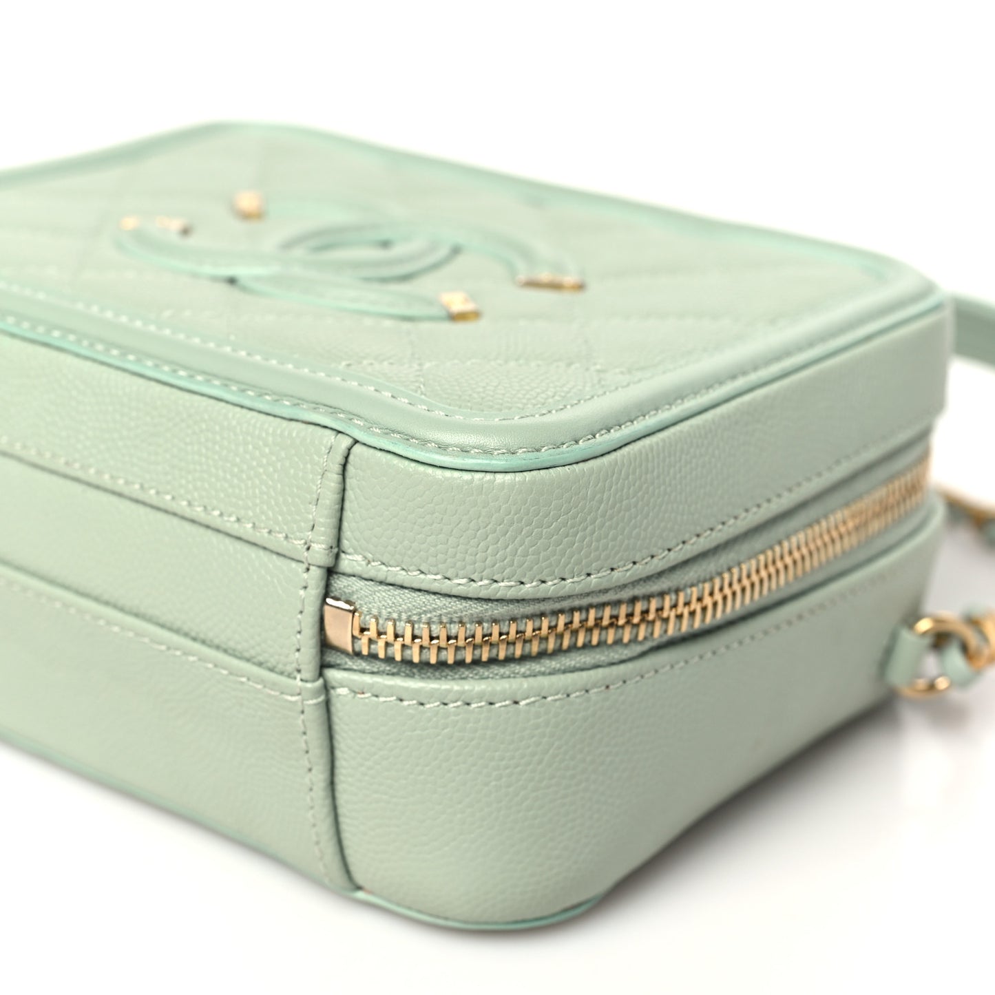Caviar Quilted Small CC Filigree Vanity Case Mint
