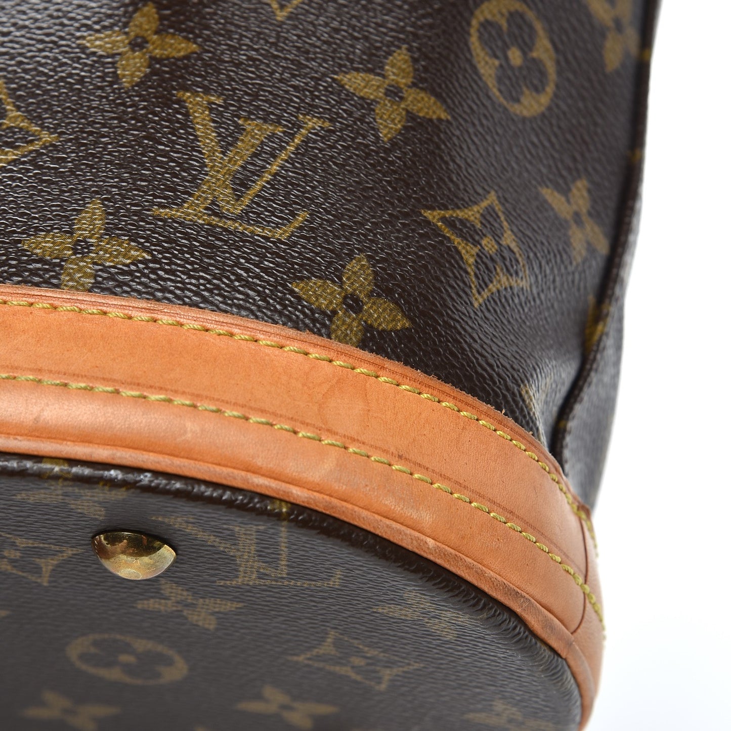 Monogram Petit Bucket 23