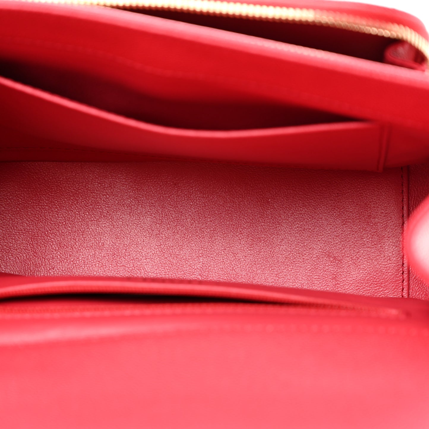 Caviar Quilted Medium Business Affinity Flap Red