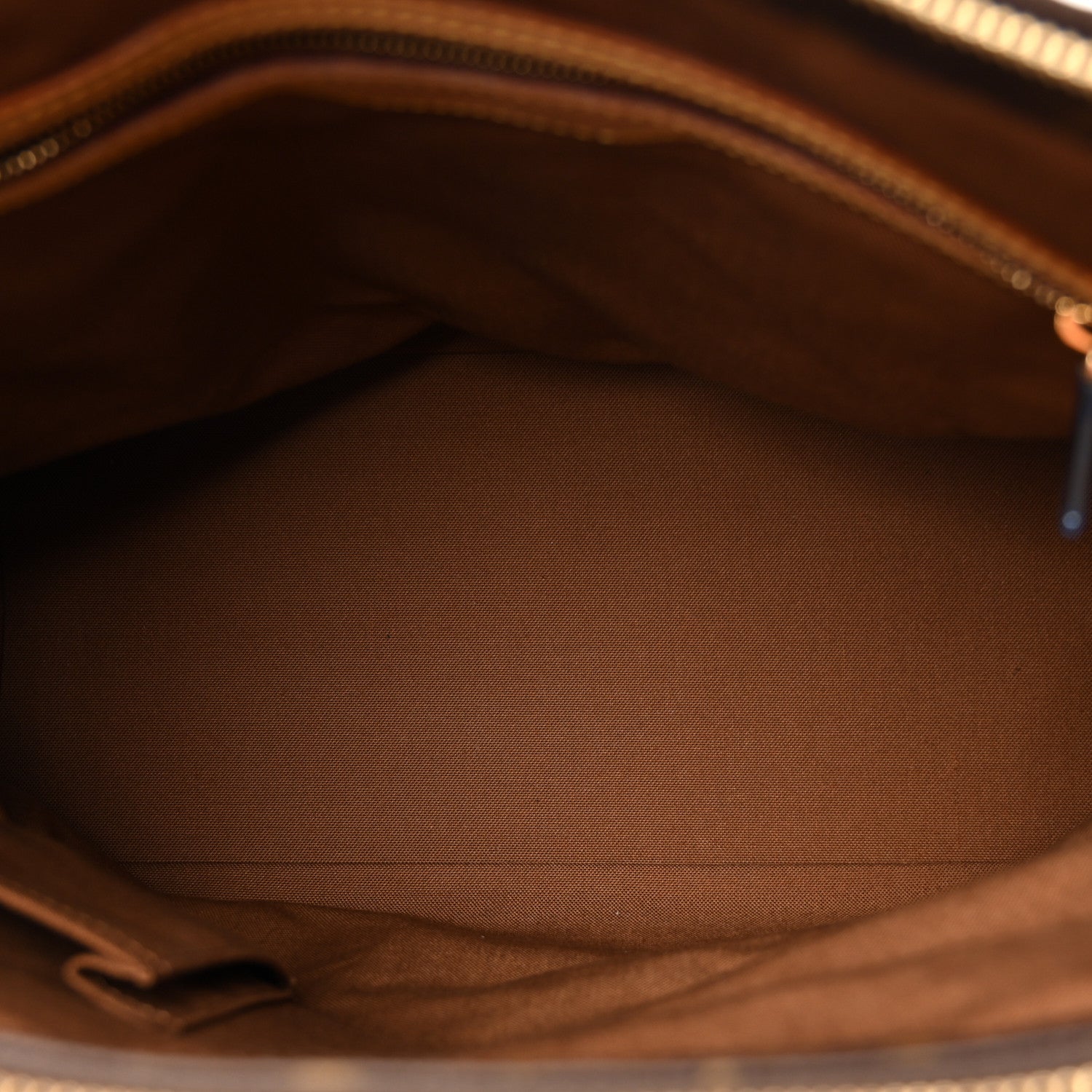 Louis Vuitton Monogram Cabas Mezzo 5 of 11